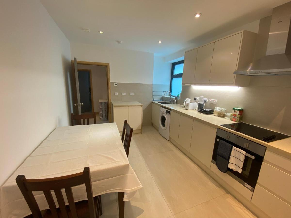 Alloggio in famiglia Spacious Shared Double Bedroom In